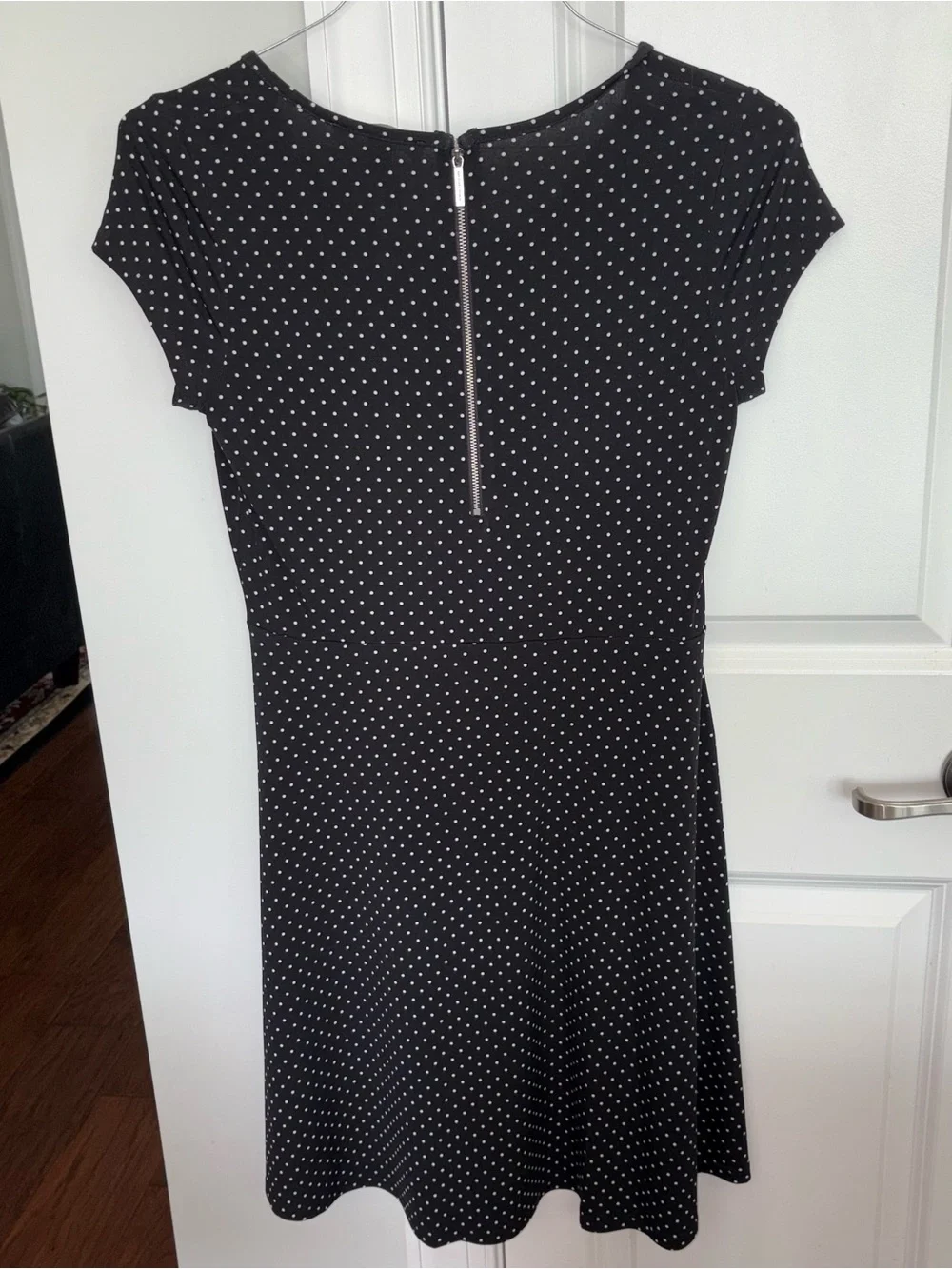 Michael Kors Polka Dot Skater Dress sz medium very stretchy & flowy EXCELLENT